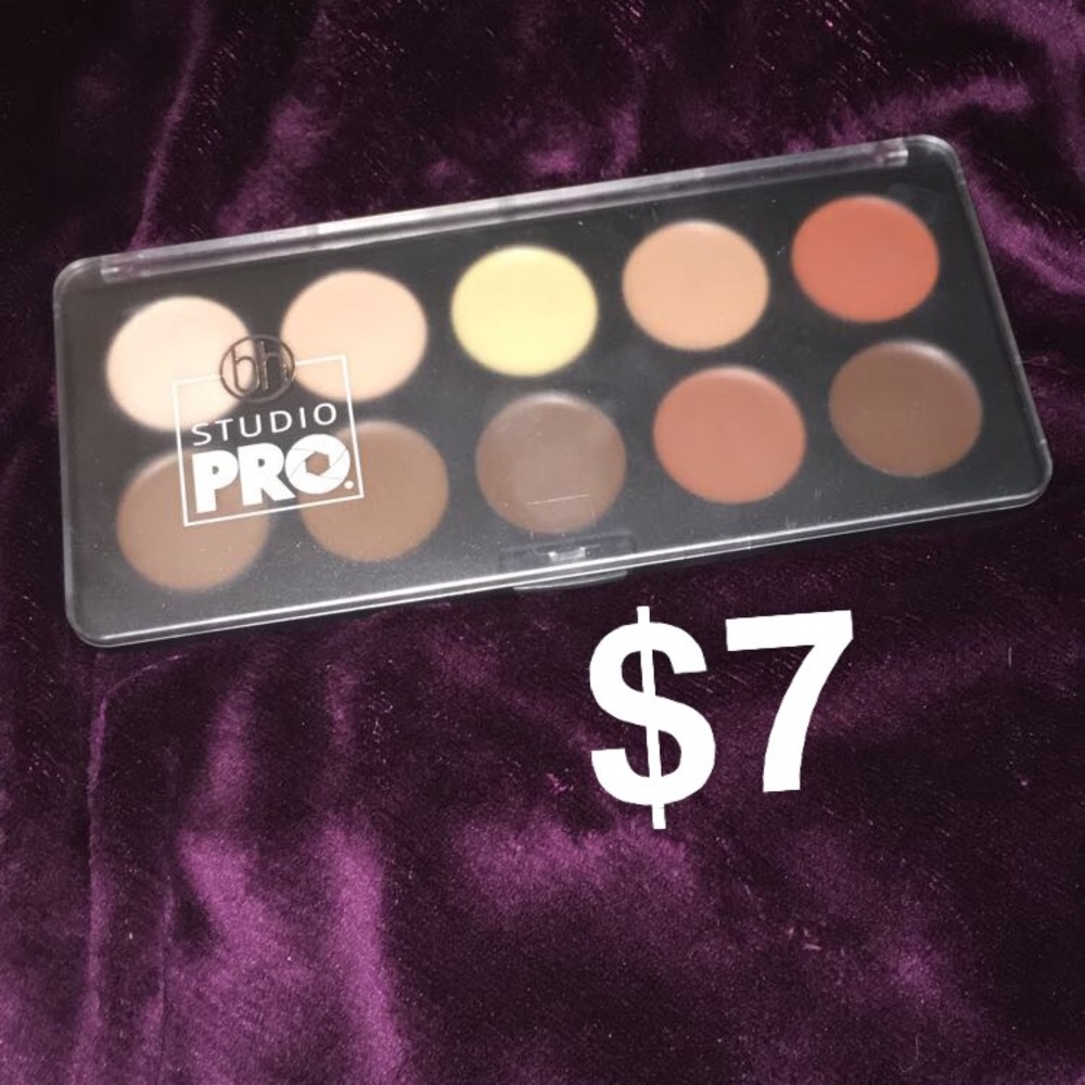 BH Cosmetics Contour Kit